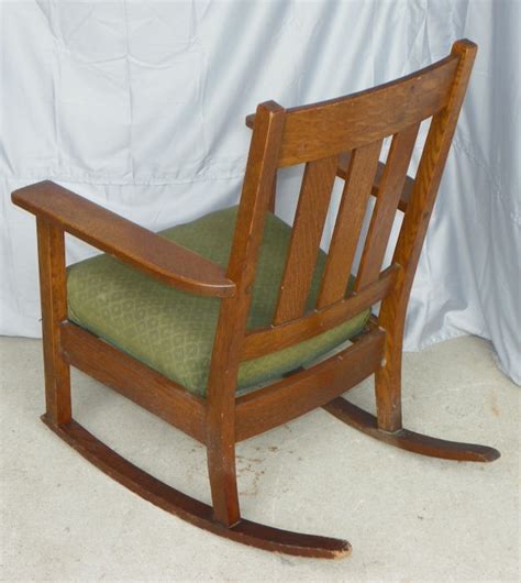 Mission style furniture and amish furniture share many of the same principles. Bargain John's Antiques | Antique Mission Oak Rocking ...