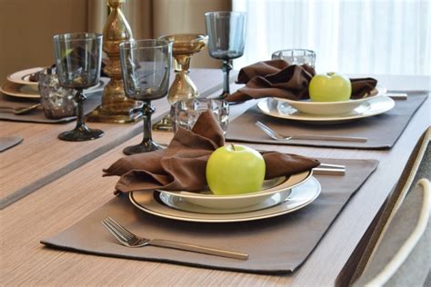 How to create an elegant and timeless table scape. 27 Modern Dining Table Setting Ideas