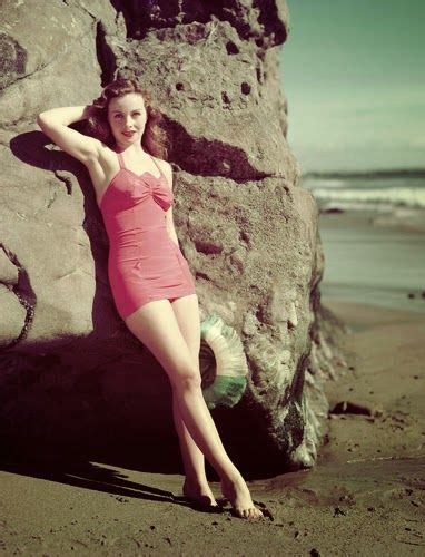 Join facebook to connect with olivia crain and others you may know. Vintage Glamour Girls: Jeanne Crain | Jeanne crain, Jeanne ...
