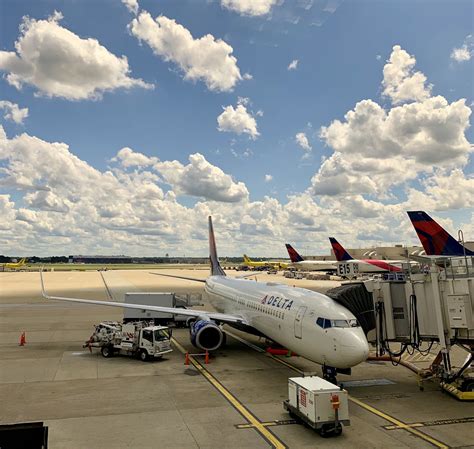 Worlds Busiest Airport World Record In Atlanta Georgia