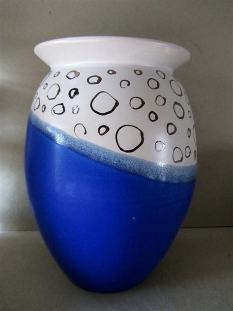 Ed Meissenberg - Vase sold! View the auction result. | Kunstveiling.nl