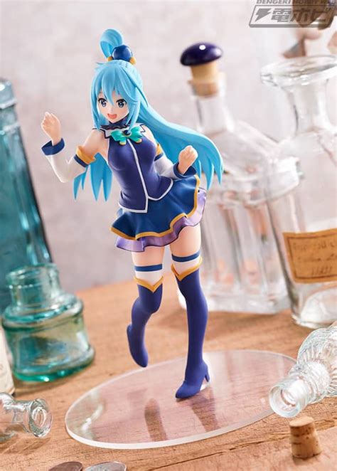 konosuba aqua estrena una encantadora figura a escala