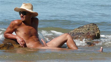 Gay Nude Beach 10 Pics Xhamster