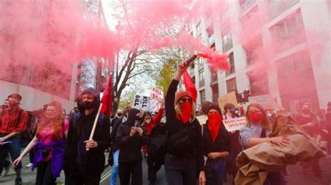 May Day Protests Turkey Arrests Hundreds As Rallies Sweep Globe Bbc News