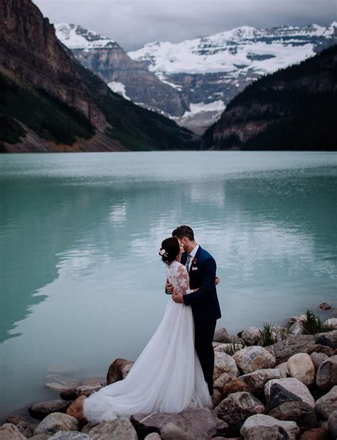 On The Edge Of Turquoise Waters Romantic Intimate Elopement In Banff