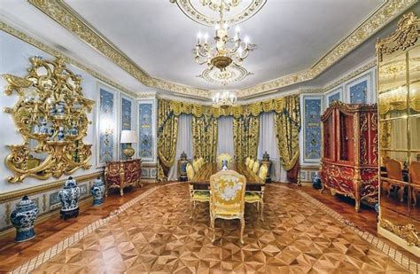 Inside The Extravagant Homes Of Russian Oligarchs