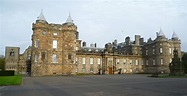 File:Palace of Holyroodhouse, Edinburgh.jpg - Wikimedia Commons