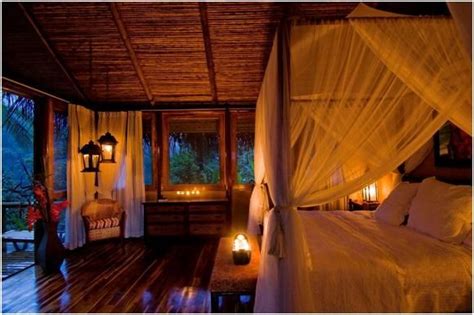 10 Romantic Bedroom Ideas For Couples In Love Secluded Honeymoon Honeymoon Cabin Getaway Cabins