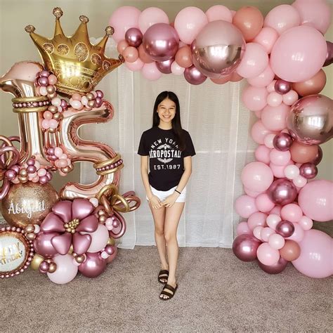 Lista 99 Foto Decoracion De 15 Años Con Globos Y Flores Mirada Tensa