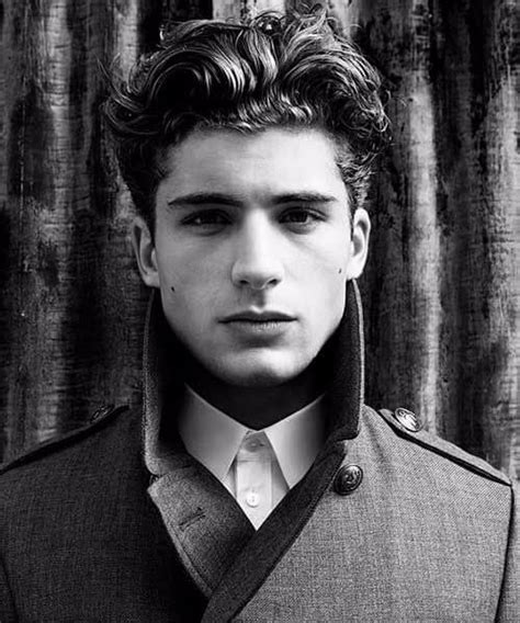 This style resembles a what else works well with thick wavy hairstyles for men? 45 Suave Hairstyles for Men with Wavy Hair to Try Out ...