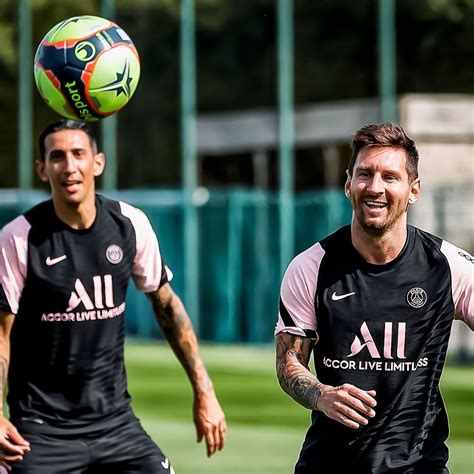 Max Sports Lionel Messi Training Psg