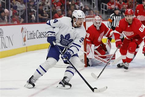 Toronto Maple Leafs Rally Past Detroit Red Wings With Five Goals In Third The Globe And Mail