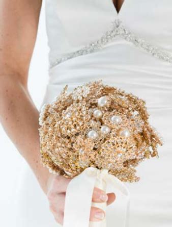 Orders over $35 ship free. Where to Buy Brooches in Bulk for Cheap | Emmaline Bride®