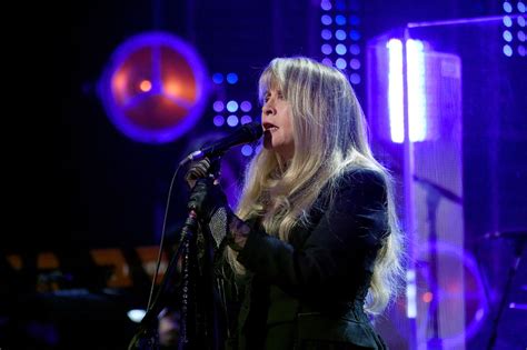 The Moonlight Confessions Of Stevie Nicks Chicago Tribune