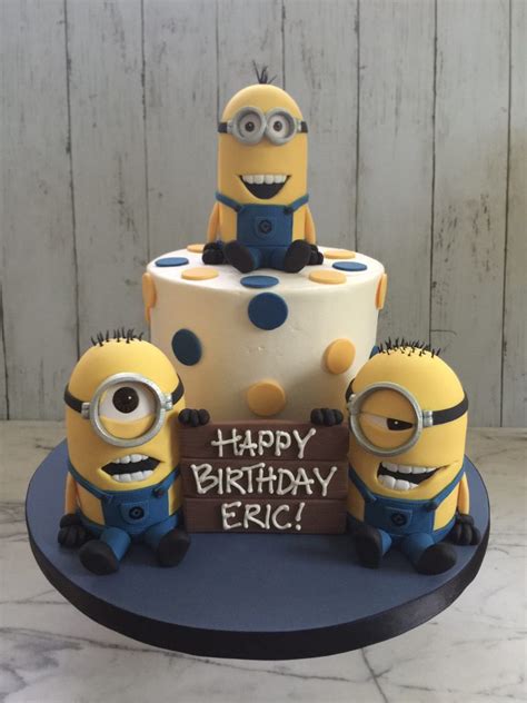 Minions Tutorial Robyn Loves Cake