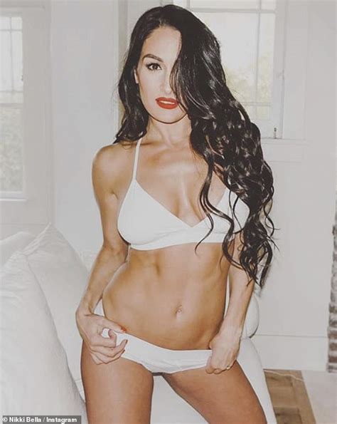 Nikki Bella Shares A Lingerie Flashback Photo Daily Mail Online
