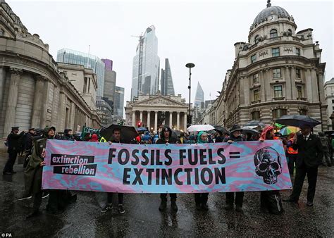 How can you help extinction rebellion? Extinction Rebellion turn their tactics to the City in second week of chaos | Daily Mail Online