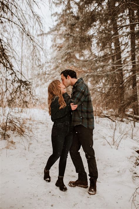 Winter Couple Session in 2020 | Couples, Photography session ...