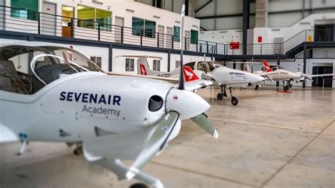 Escola De Pilotos 1 Na Europa Sevenair Academy