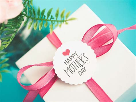 60 best mother's day gift ideas that are as unique and thoughtful as your mom. Mother's Day Gift 2020: 9 Thoughtful Gifts Ideas ...