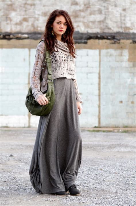 Chic And Stylish Ways To Style Maxi Skirts On Winter