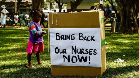 Zimbabwe Nurses End Mass Strike Return To Work After Sackings Cgtn