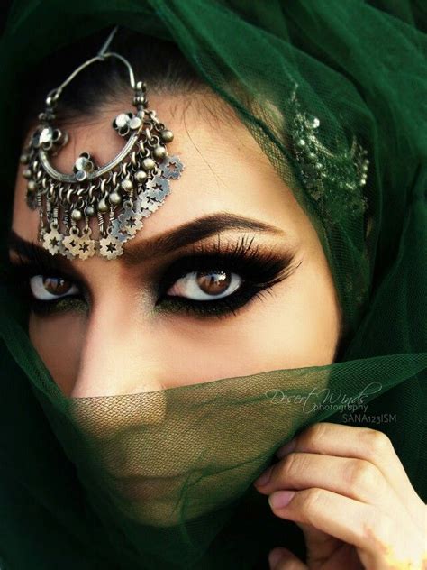 Smokey Arabic Eyes With A Hint Of Green Arabian Women Arabic Eyes