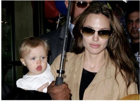 La Figlia Di 16 Anni Di Angelina Jolie Shiloh Ha Iniziato La Sua Prima Storia Damore Guarda