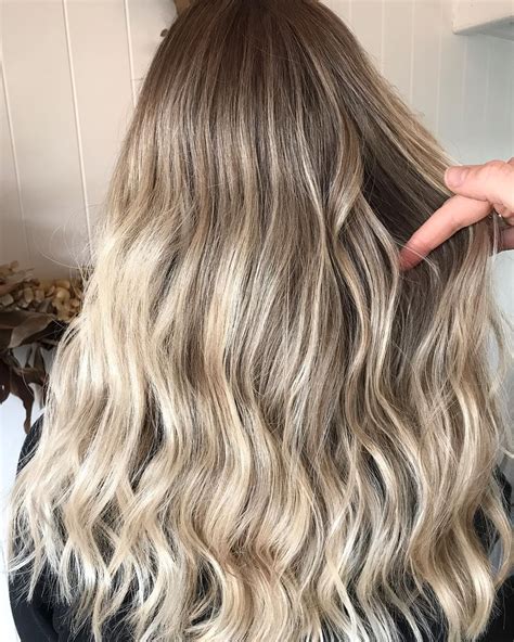 Dede And Daph Hair Studio On Instagram Root Smudge And Creamy Blonde Ends