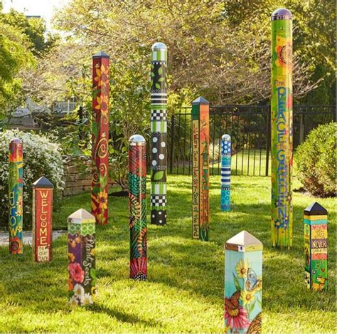 Colorful Peace Poles Design Ideas 19 Garden Art Garden Poles Garden