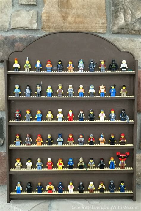 The line continued through both the 3rd and 4th editions of the game until it was retired in 2010 in favor of the dungeon command miniatures game which in turn ended in 2012. How to Make a LEGO Mini-Figure Display - Celebrate Every ...