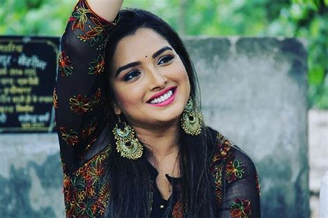 today bhojpuri actress amrapali dubey birthday know about interesting facts