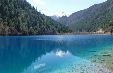 Sichuans Alpine Wonderland Jiuzhaigou National Park