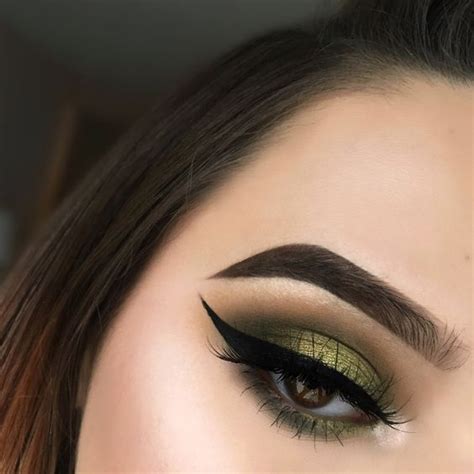 10 Gorgeous Thanksgiving Eye Makeup Looks You Need To Copy Society19