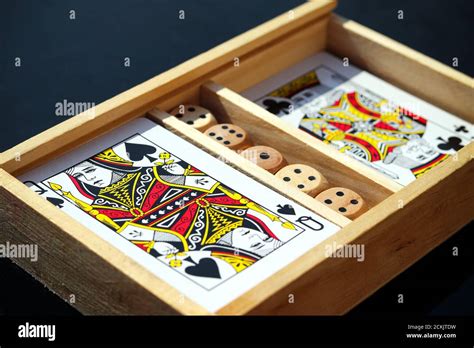 Playing Cards Suit Clubs Hi Res Stock Photography And Images Alamy