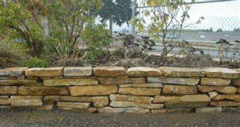 Flagstone Retaining Wall How To Dry Stacked Flagstone Wall Stone