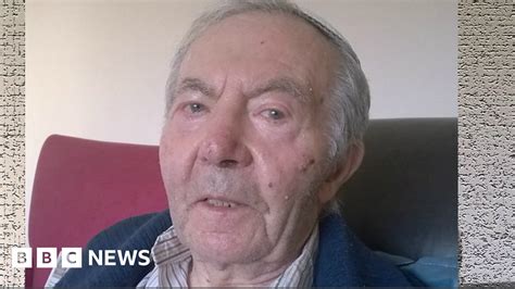 Auschwitz Death Camp Survivor Dies Aged 90 Bbc News