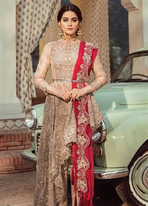 Imrozia Chiffon 10 The Gold Splendour In 2020 Stylish Dresses Pakistani Outfits