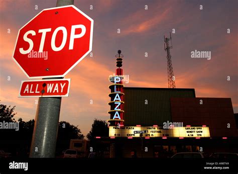 Red Stop Sign Texas Hi Res Stock Photography And Images Alamy