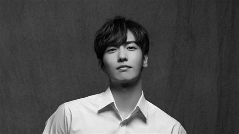 Siapa Lee Ji Han Aktor Ganteng Yang Jadi Korban Tragedi Itaewon My
