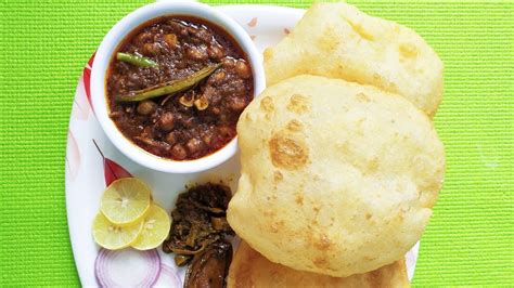 A quintessential north indian dish, relished by one and all can now be easily cooked at home. Amritsari Chole Bhature | #Lockdown Recipe at Home, in ...