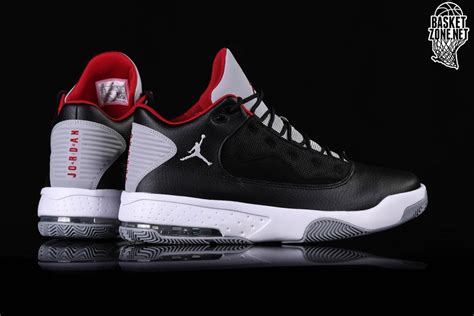 Nike Air Jordan Max Aura 2 Gs Bred Per €8250