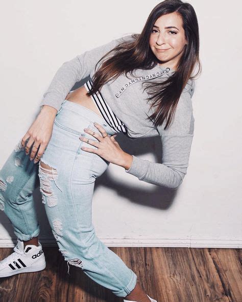 The Gabbie Show Thegabbieshow • Instagram Photos And Videos Youtubers Gabbie Hannah Vlog