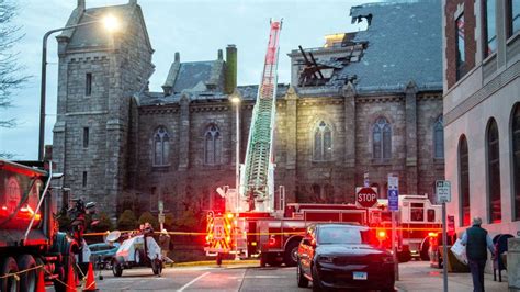 Historic Connecticut Churchs Steeple Collapses No Injuries Reported
