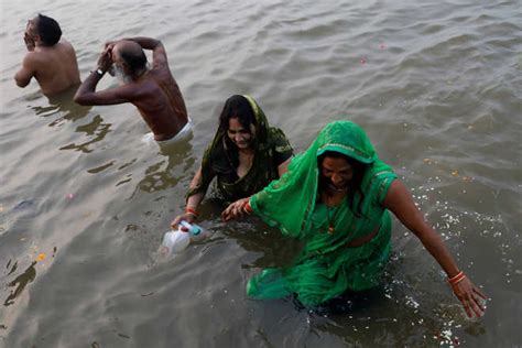 Kumbh Mela Begins As Lakhs Of Devotees Take Holy Dip In Sangam The Tribune India