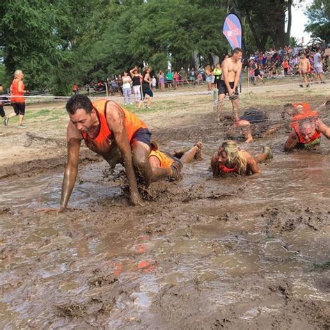 Más de 500 inscriptos se animaron a correr la Carrera de Espartanos en