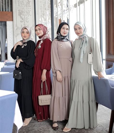 10 Ide Seragam Hijab Untuk Bukber Kompak Bareng Bestie