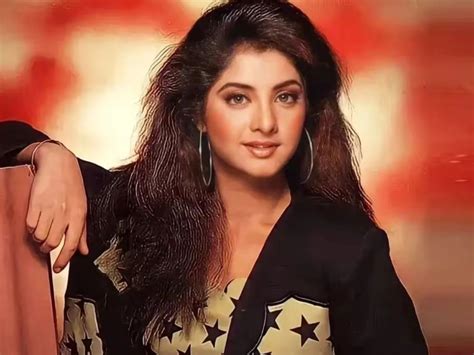 Divya Bharti Death And Paranormal Activity With Sridevi During Shoot Of Movie Ladla Divya