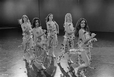 British Tv Dance Troupe Pans People Performing January 1974 Left News Photo Getty Images