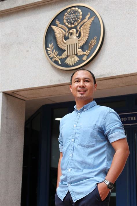 Kalau kita dibayar komisyen (sebagai agen), kita boleh pastikan komisyen yang syarikat itu bagi matching dengan yang masuk dalam current account kita itu. Pertemuan Istimewa ke Kedutaan Amerika Syarikat